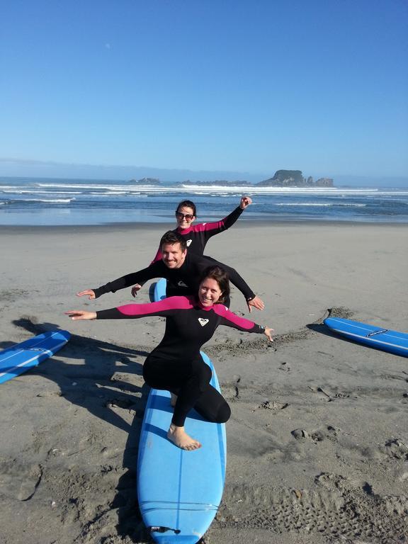 Bazil'S Backpackers Bbh Hostel & Surf School 웨스트포트 외부 사진