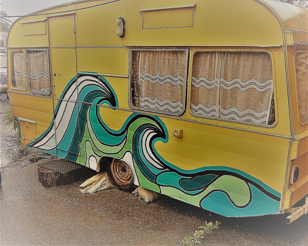 Bazil'S Backpackers Bbh Hostel & Surf School 웨스트포트 외부 사진